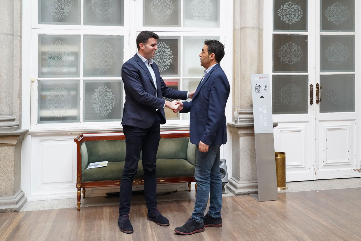 O presidente provincial recibiu ao rexedor Gonzalo Louzao