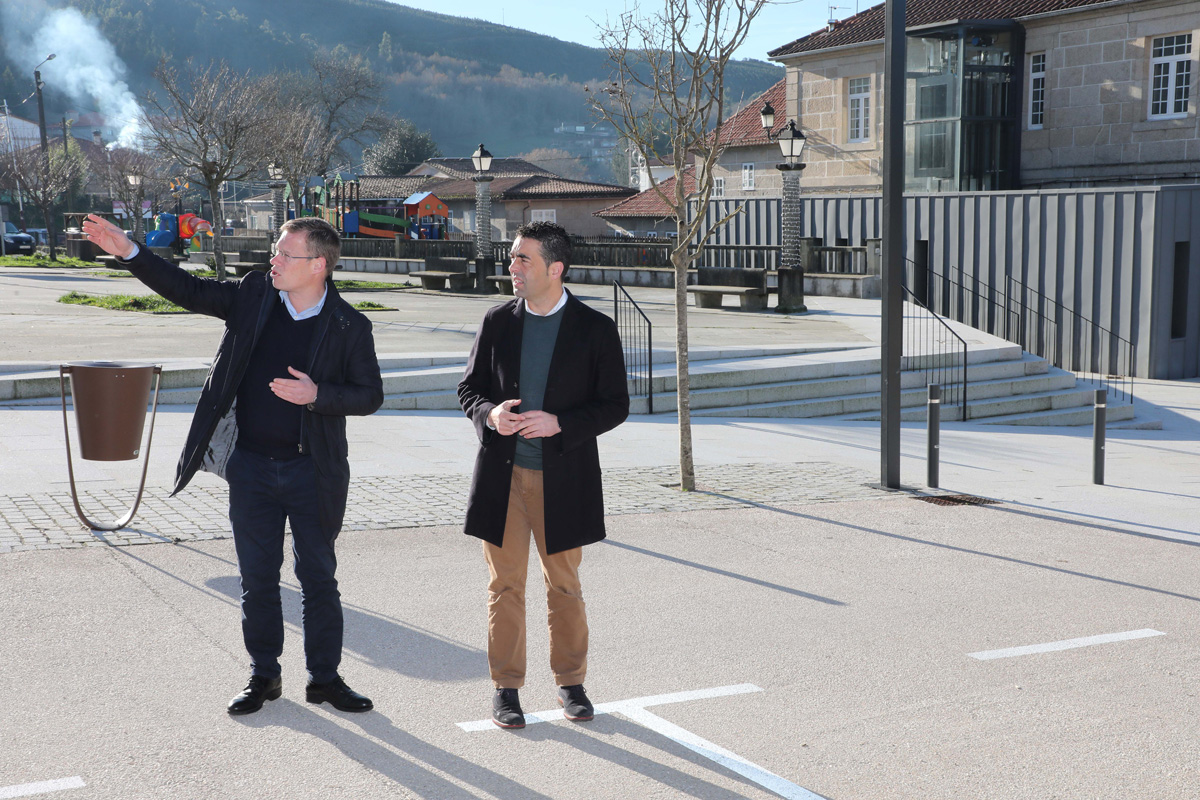 Inauguración da humanización da rúa Alameda en A Lama