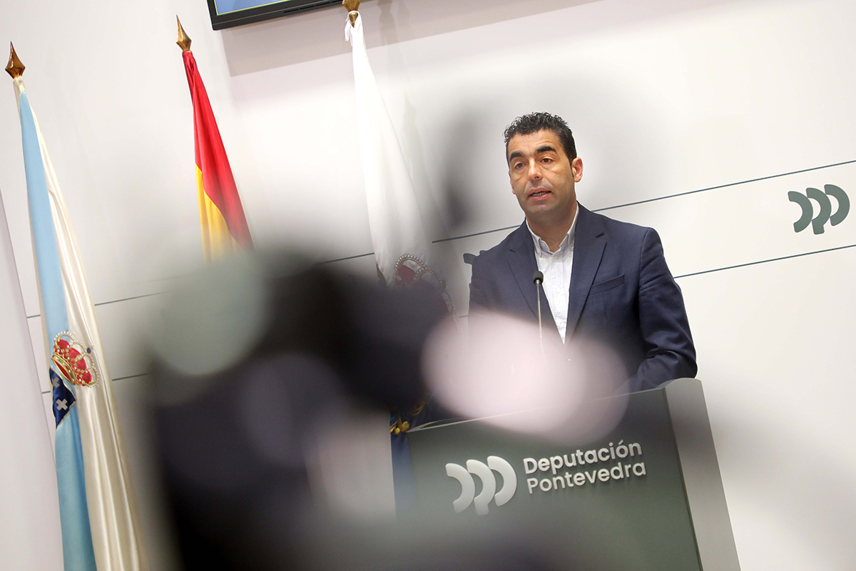 Conferencia de prensa de Luis López