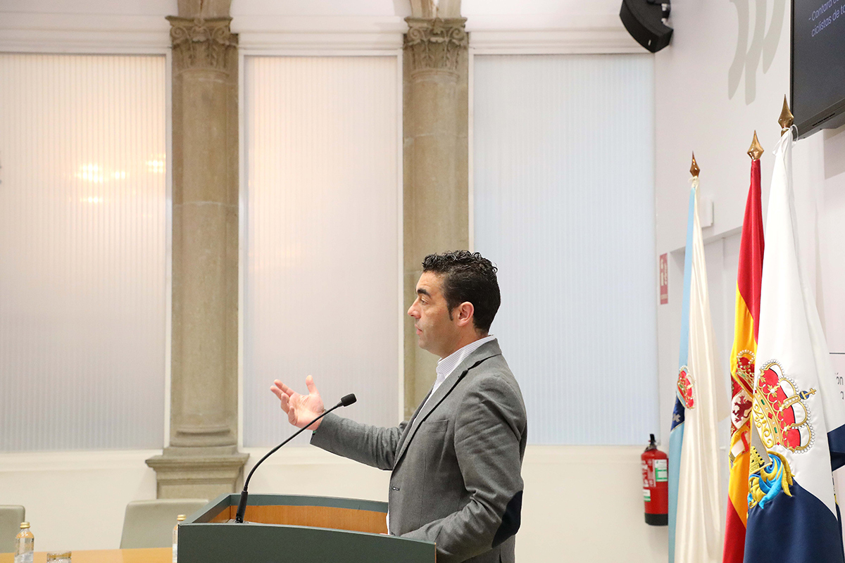 Conferencia de prensa de Luis López