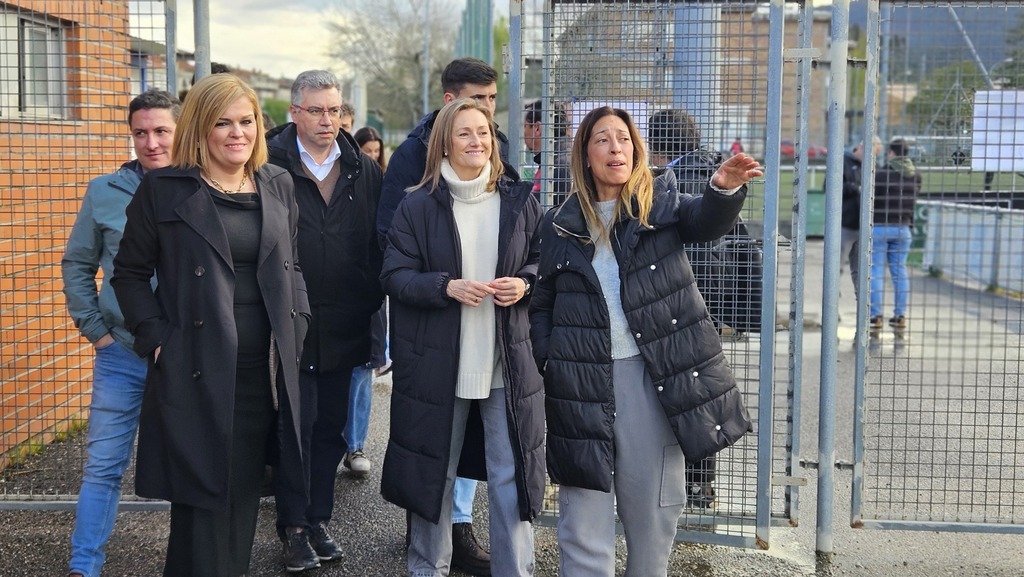 Luisa Sánchez xunto coa alcaldesa de Redondela, Digna Rivas