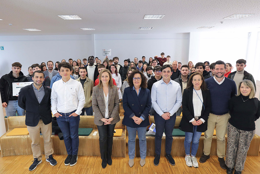 Luisa Sánchez na entrega de premios Demo Day