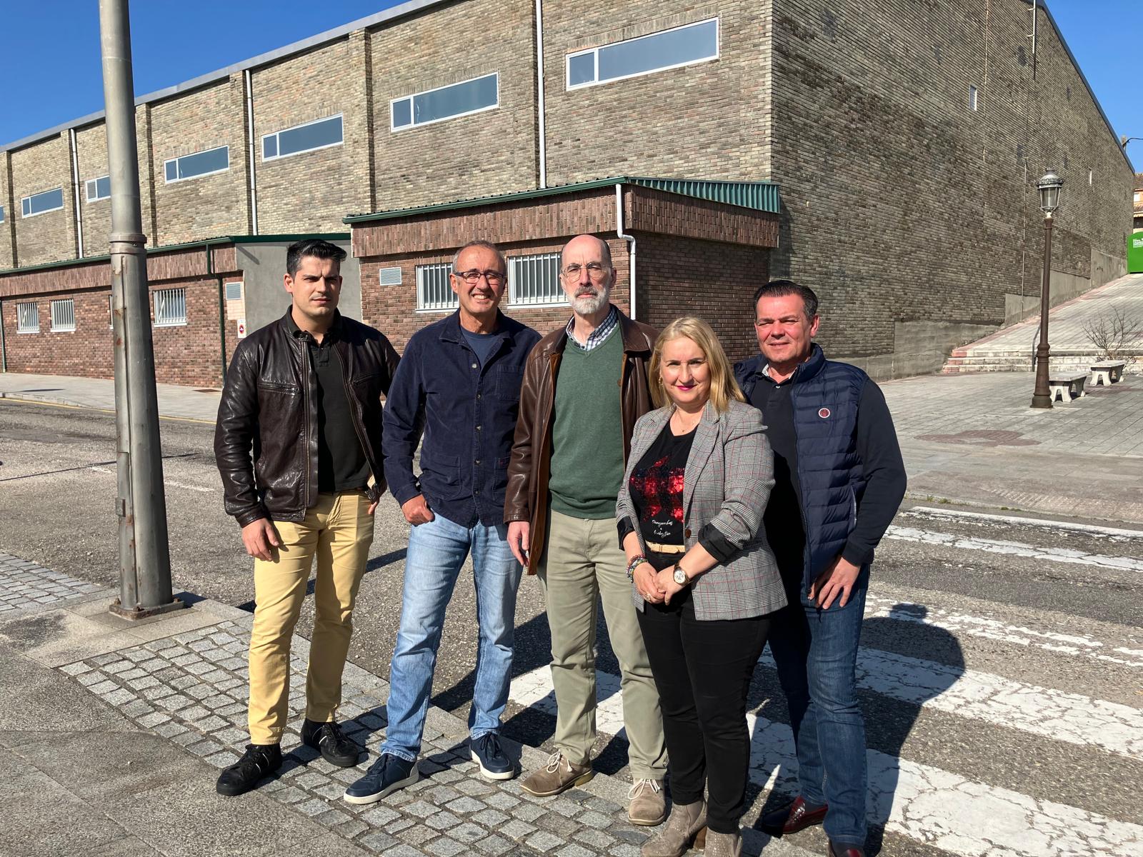O deputado Jesús Vázquez Almuíña visitou xunto co alcalde, Juan González, Nigrán