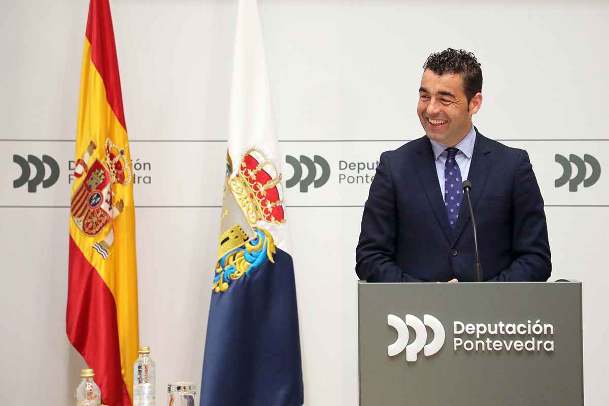 Conferencia de prensa de Luis López