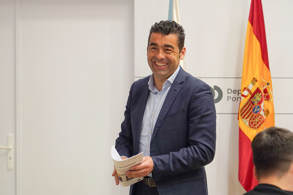 Conferencia de prensa de Luis López