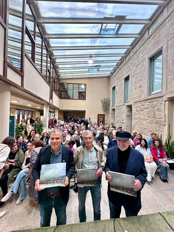Rafa Domínguez presenta el libro Pontevedra en fotografías