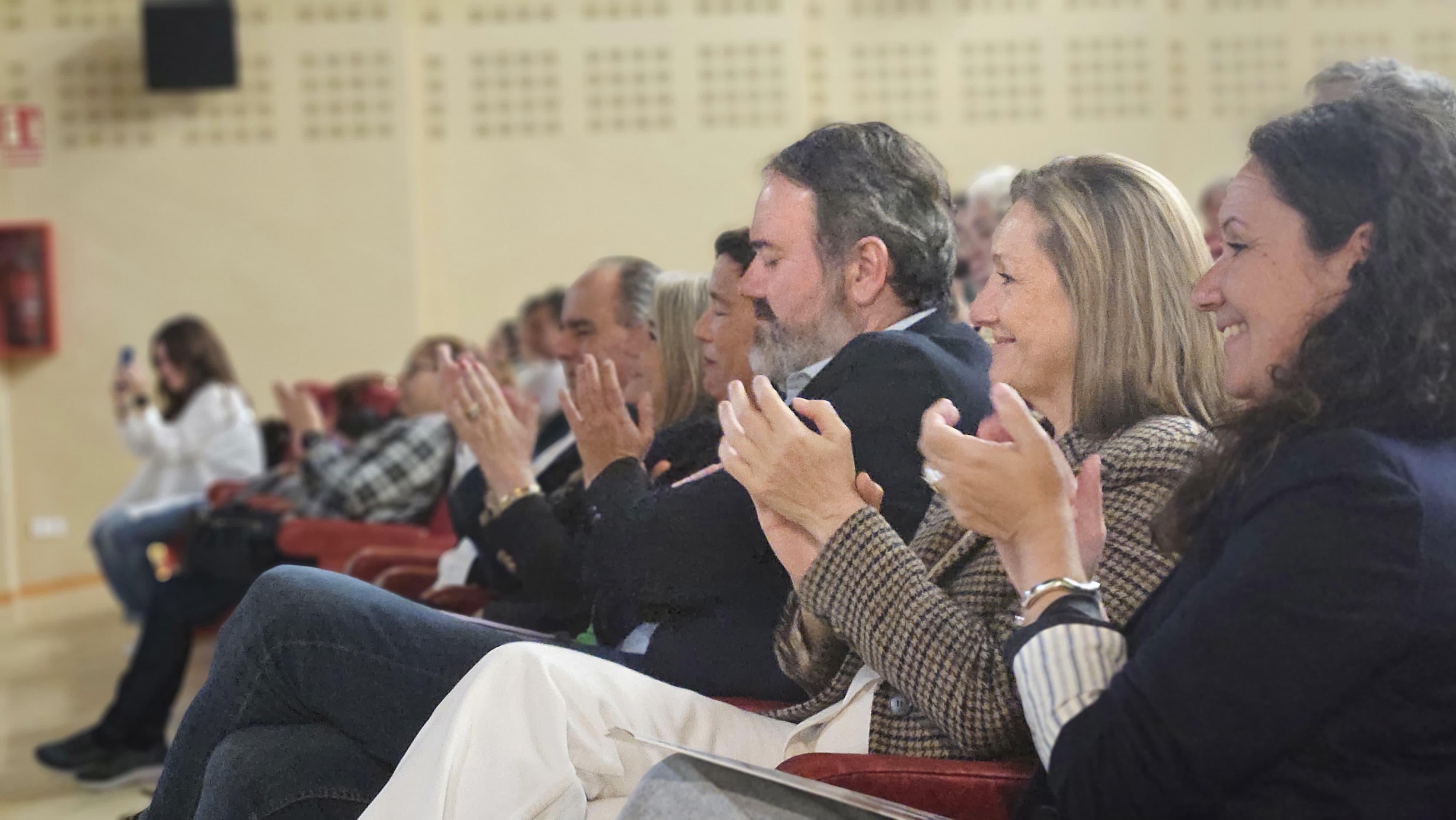Luisa Sánchez asiste á estrea do videopodcast sobre desigualdade social Somos acubillo