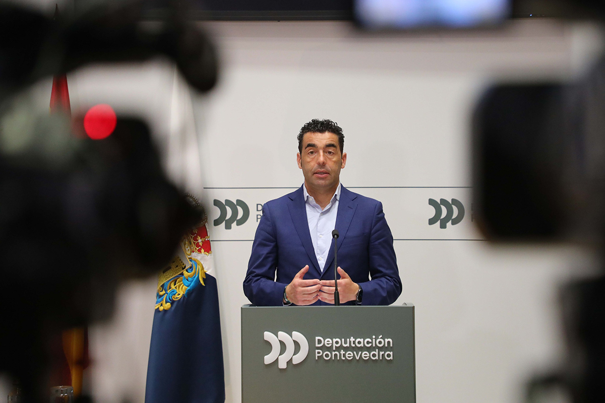 Conferencia de prensa de Luis López