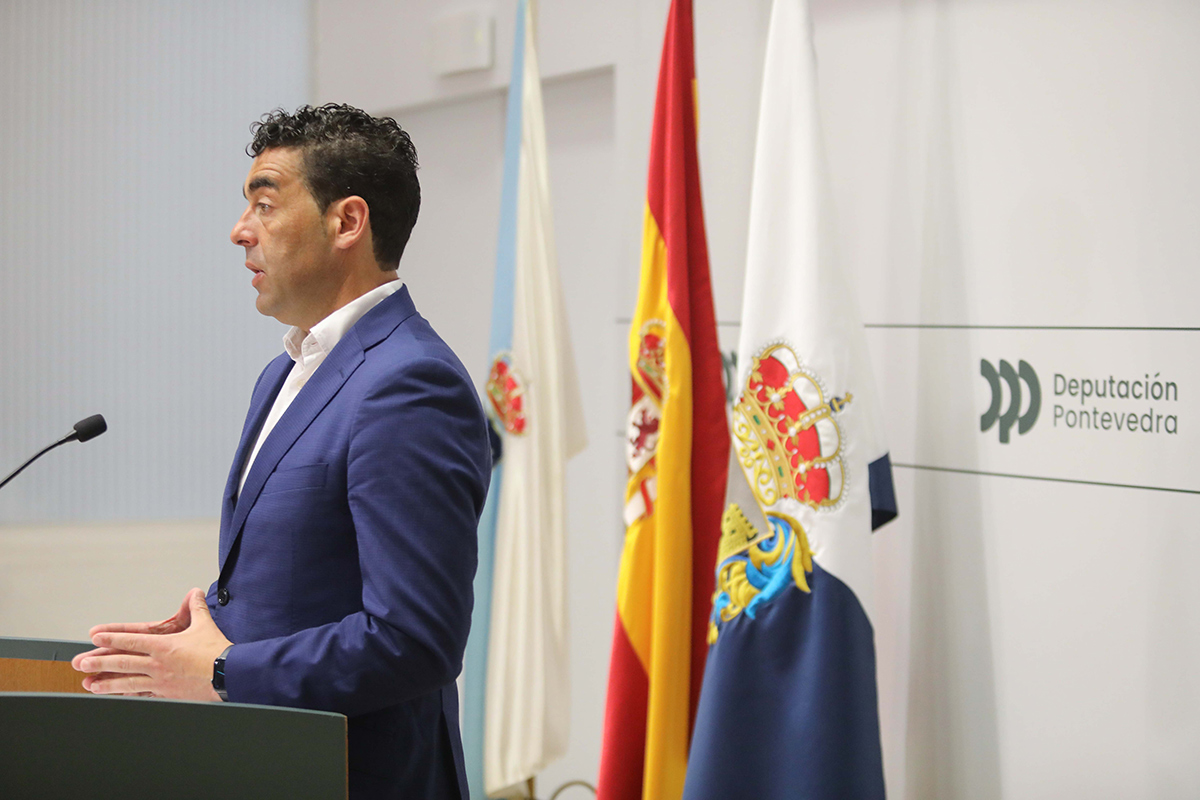 Conferencia de prensa de Luis López