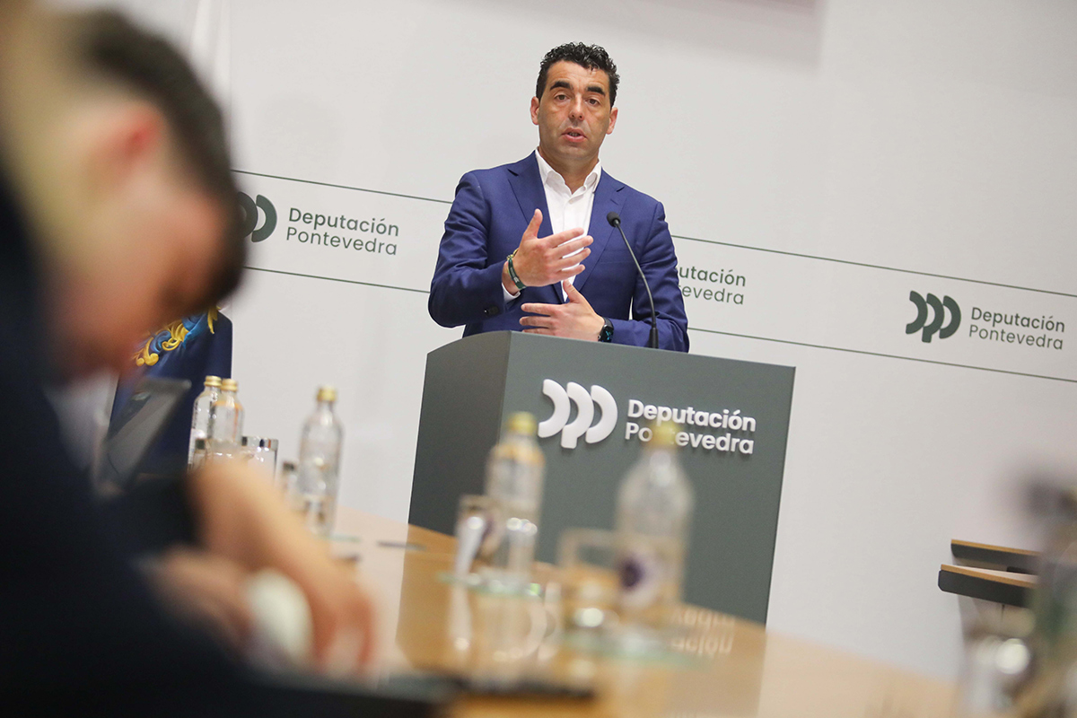 Conferencia de prensa de Luis López