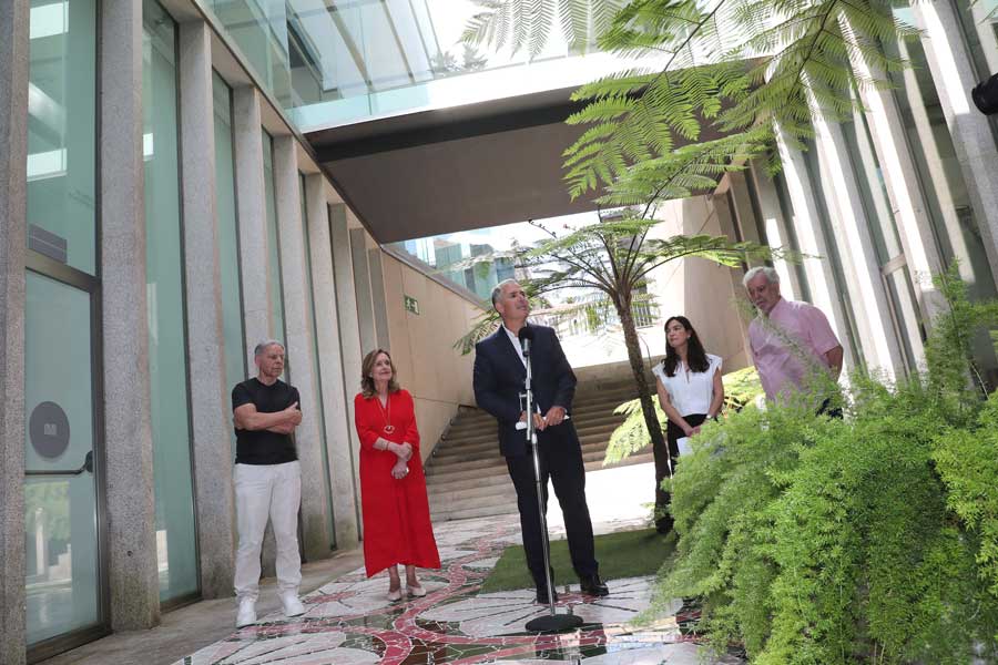 Rafa Domínguez na presentación da programación da Bienal