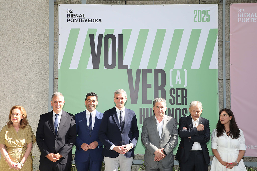 Luis López e Rafa Domínguez inauguran a Bienal de Arte de Pontevedra