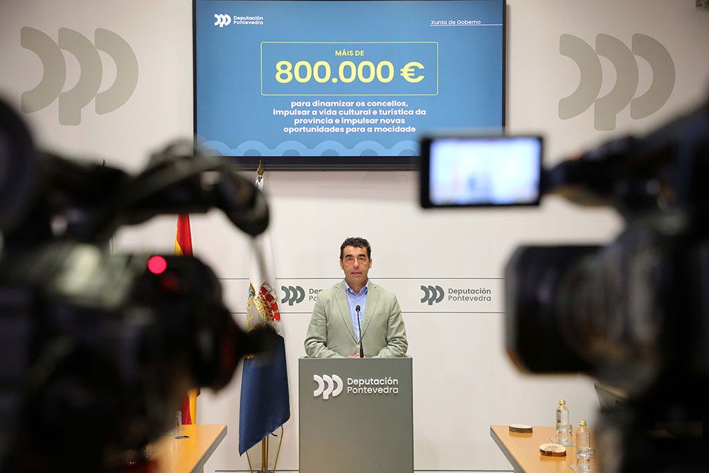 Luis lópez en conferencia de prensa