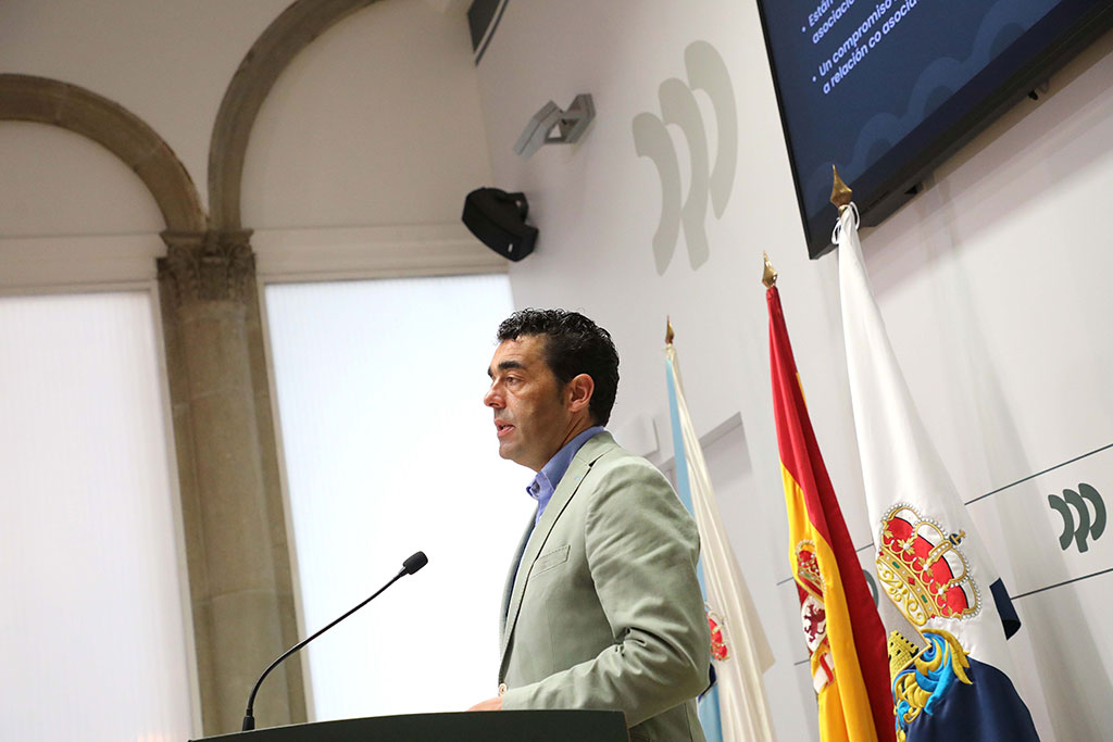 Luis López na rolda de prensa