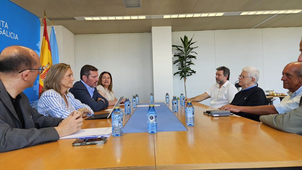 Luisa Sánchez co arquitecto César Portela