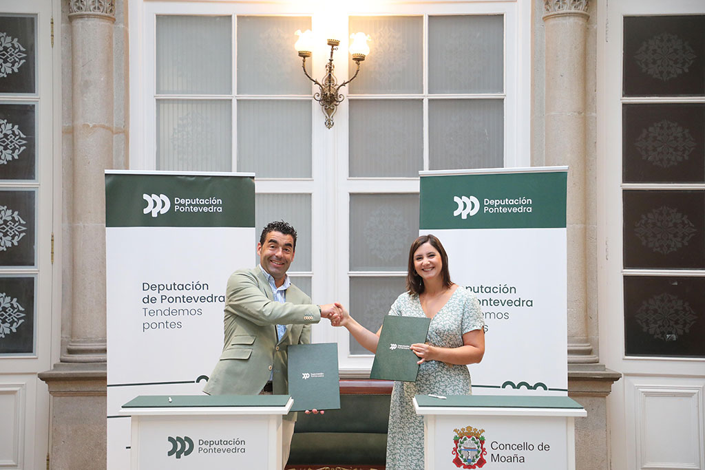 Luis López coa alcaldesa de moraña