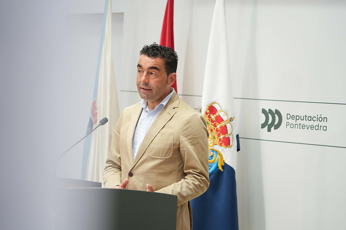 Conferencia de prensa de Luis López