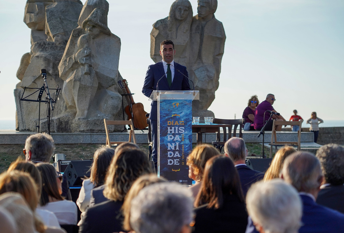 Luis López conmemoración día da Hispanidade 2025