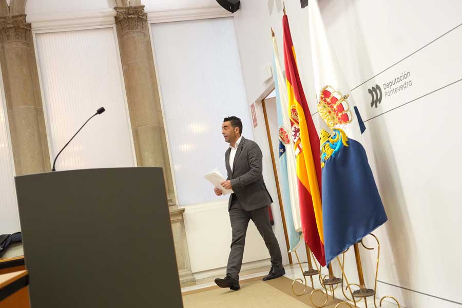 Luis López na conferencia de prensa do 7 de novembro