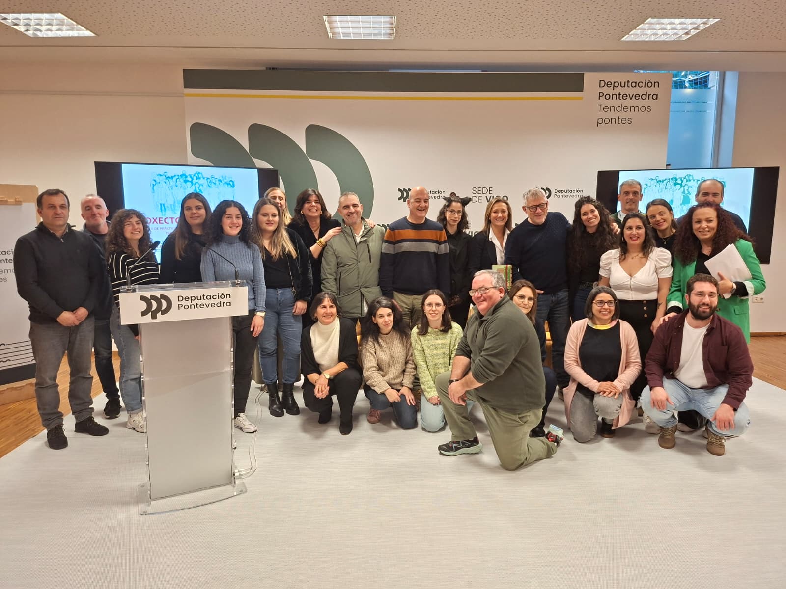 Conferencia de prensa de Luis López