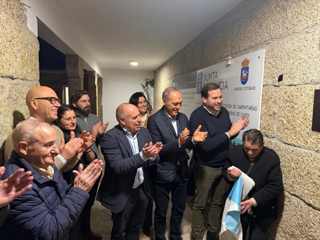Javier Tourís asistiu este sábado en Cerdedo-Cotobade ao acto de inauguración das obras realizadas na Casa do Pobo de Caroi