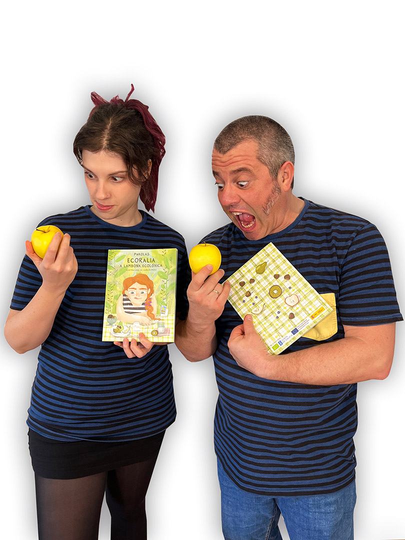 “+Escénicas” </I>Ecoralia canta, conta e debuxa,</I> Pakolas y Laura Romero