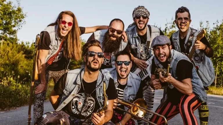 “+Música” Mekánica Rolling Band