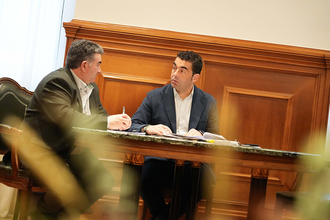 Conferencia de prensa de Luis López