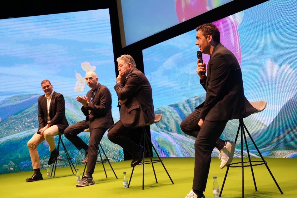 Luis López salienta a innovación da Deputación á hora de impulsar o turismo sustentable, a cultura coa recuperación da Bienal ou a comunicación con DepoPlay na provincia