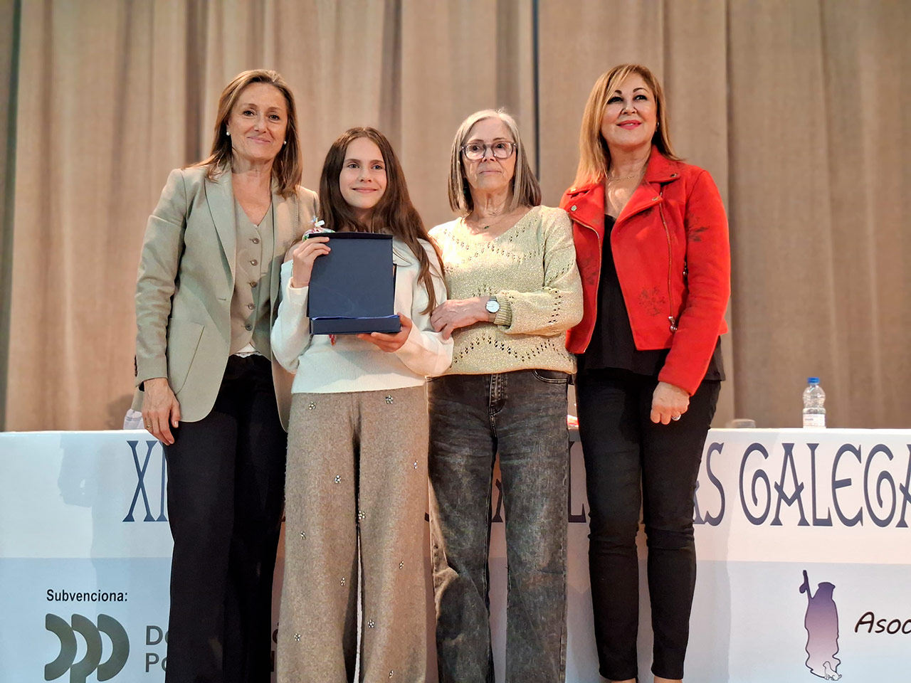 Luisa Sánchez entrega os premios do XIX Concurso de Redacción e Poesía ‘Letras Galegas’ da AV San Roque