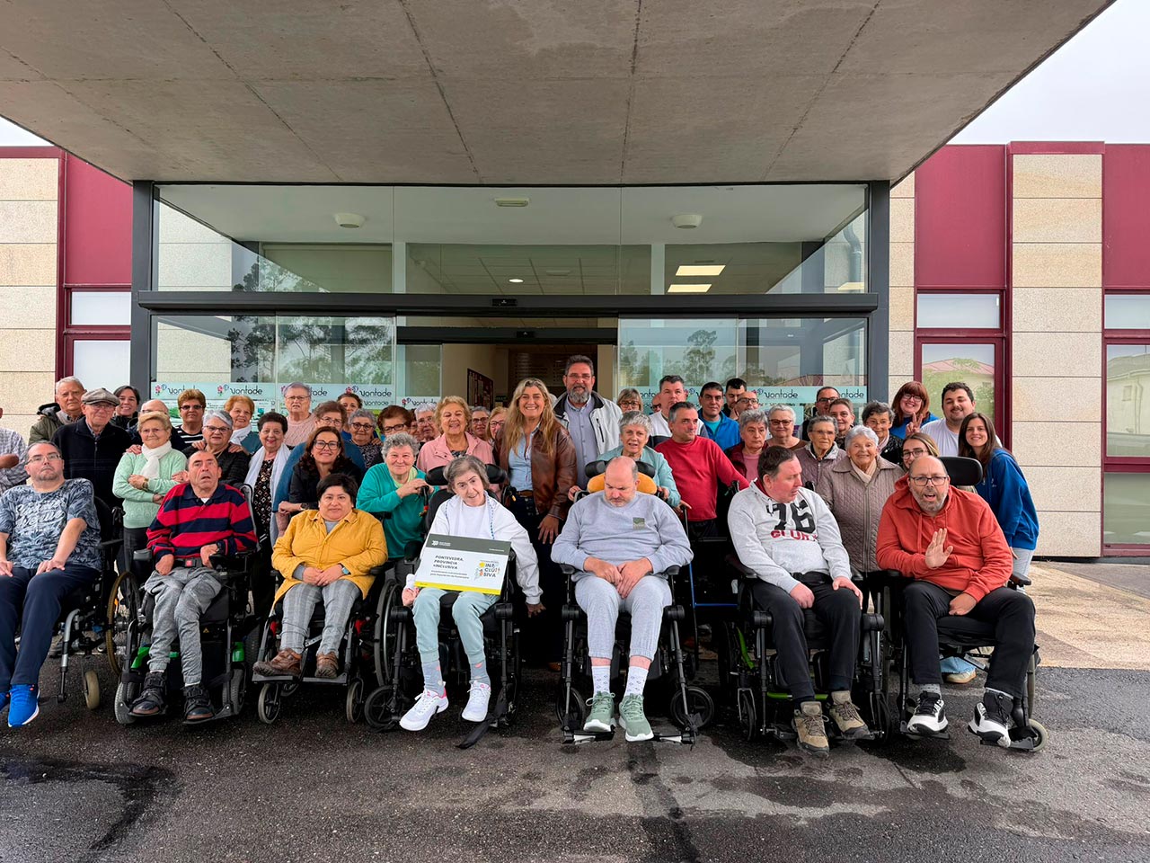 A Deputación visita en Tomiño a Asociación Vontade e enxalza a utilidade das axudas do programa Provincia +Inclusiva, que este ano achega 210.000 € para o fomento da accesibilidade