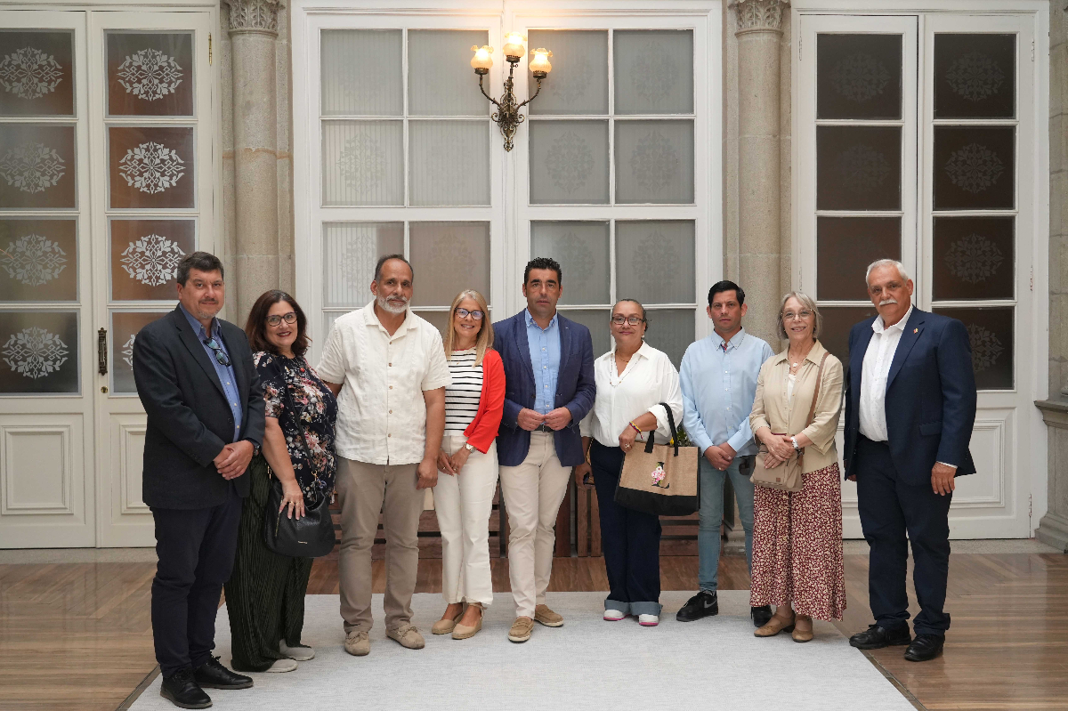 Luis López compromete diante dos colectivos de venezolanos da provincia a axuda da Deputación para apoiar os afectados polos terremotos