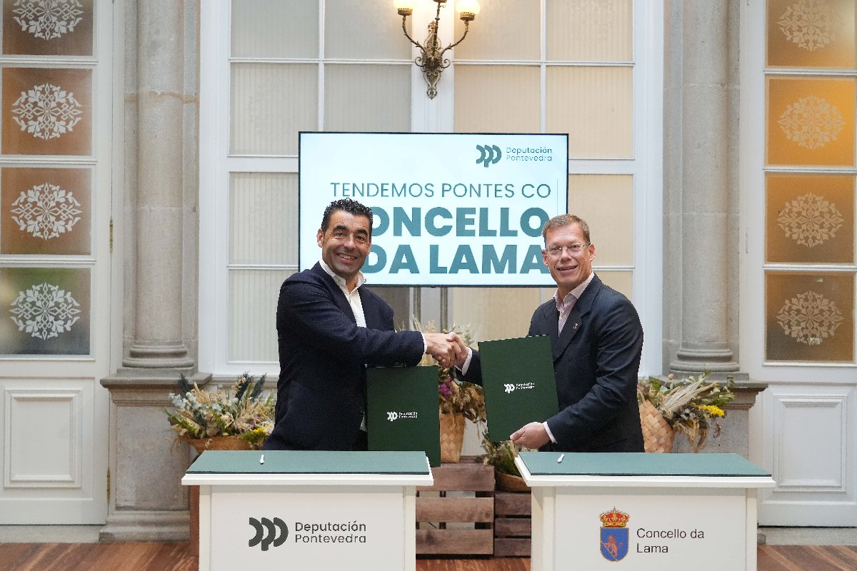 Luis López asina coa alcalde da Lama, David Carrera, unha achega de 600.000€ da Deputación para humanizar a Avenida do Concello e rúa Manuel Tosar