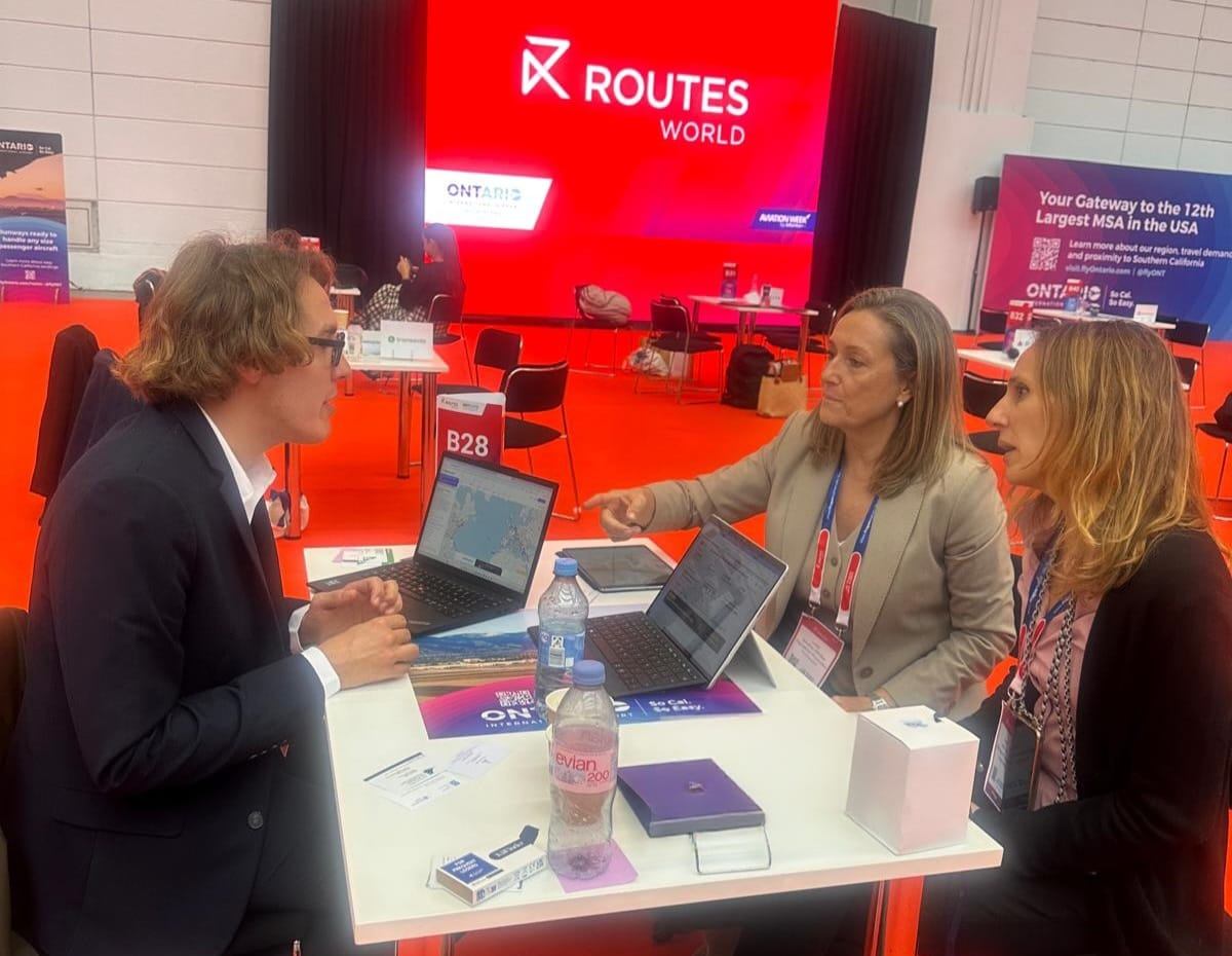 Luisa Sánchez presenta o Pacto por Peinador na feira Routes World para atraer novas conexións aéreas a Vigo