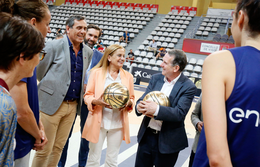 Seleccion feminina de baloncesto en Vigo