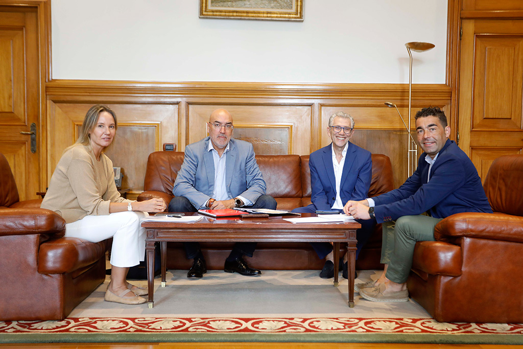 REUNIÓN PRESIDENTE E VICEPRESIDENTA DEPO CON ARVI