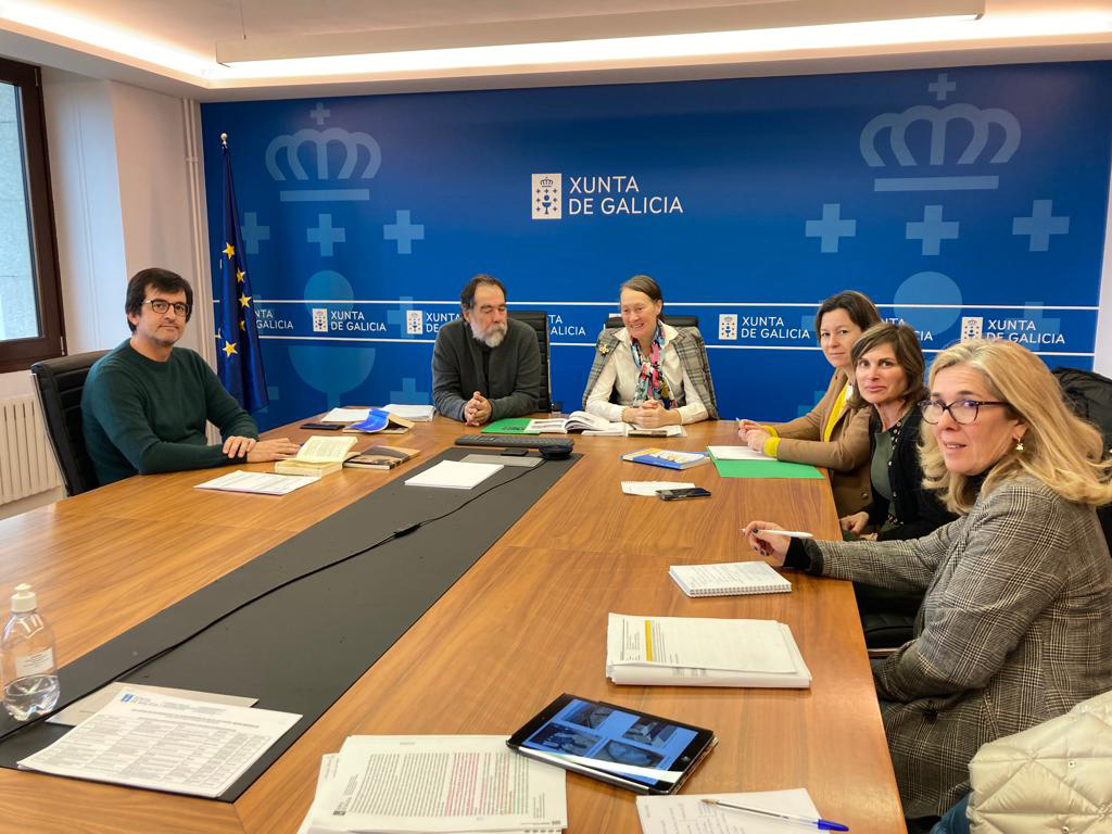 A deputada de Turismo, Nava Castro, xunto coa alcaldesa de Salvaterra de Miño