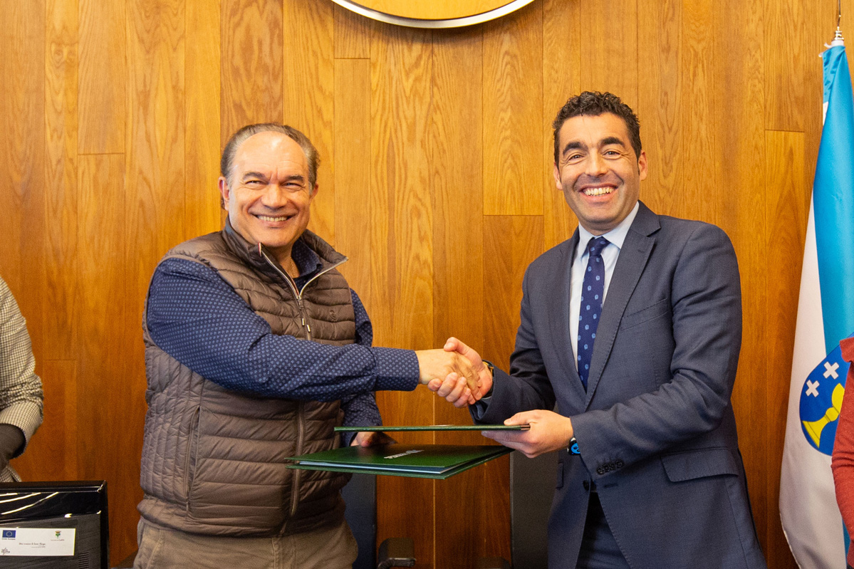 O presidente da Deputación de Pontevedra, Luis López, e o alcalde de Lalín, José Crespo