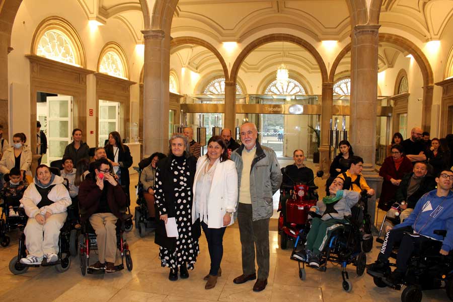 Inauguración da exposición Amencer no pazo provincial