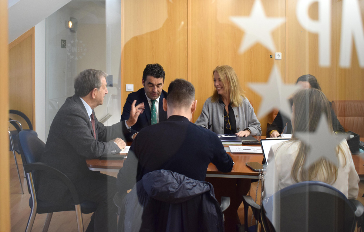 O presidente provincial participa na reunión da Rede Española de Cidades Saudables