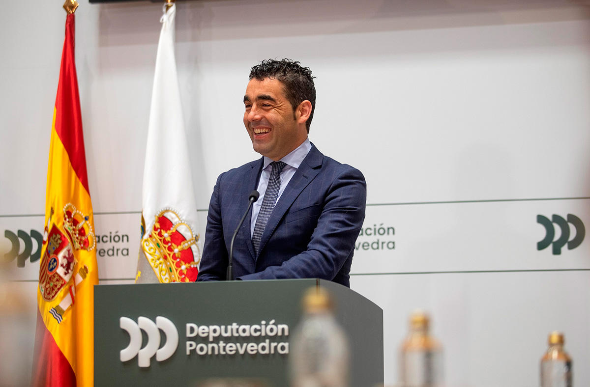 Conferencia de prensa de Luis López