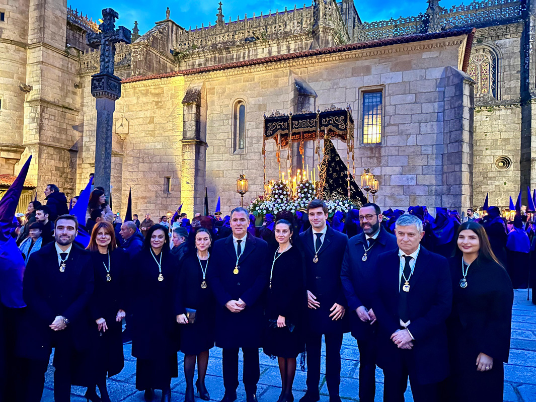 Rafa Domínguez asiste á procesión do Santo Enterro en Pontevedra