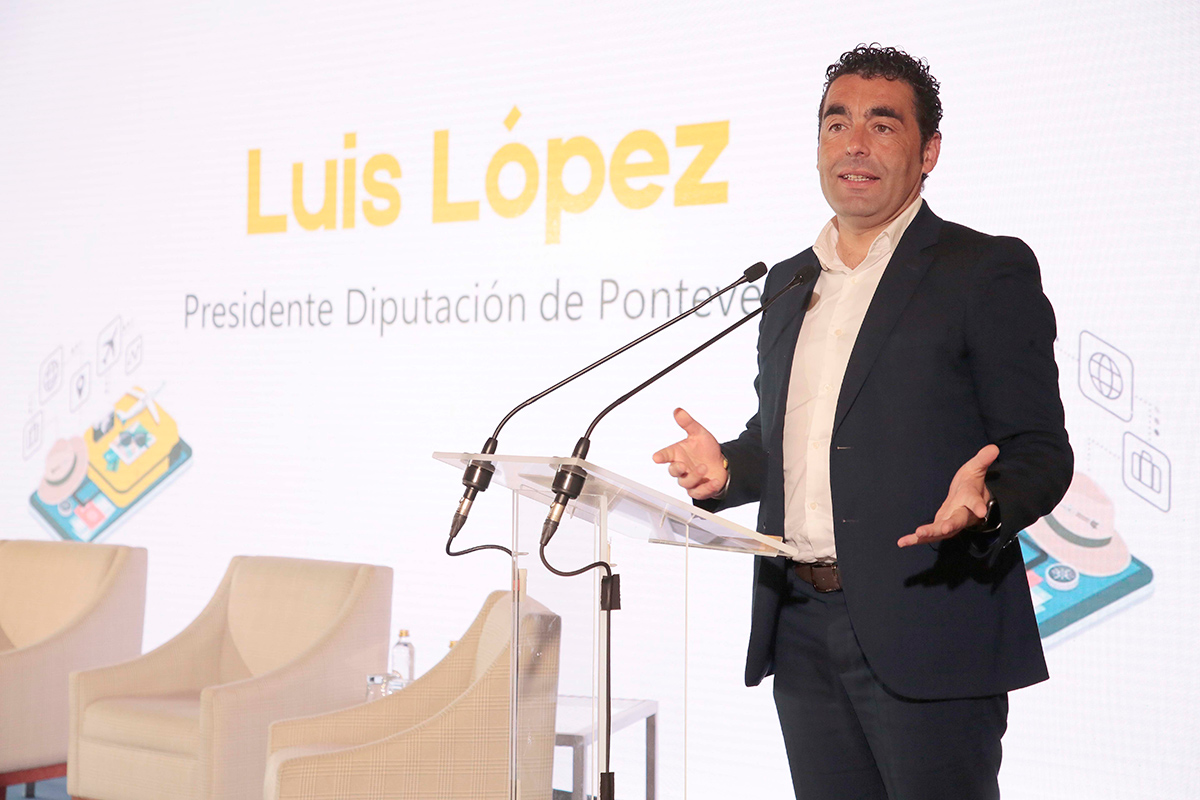 Luis López na apertura da sexta xornada de TurisTIC