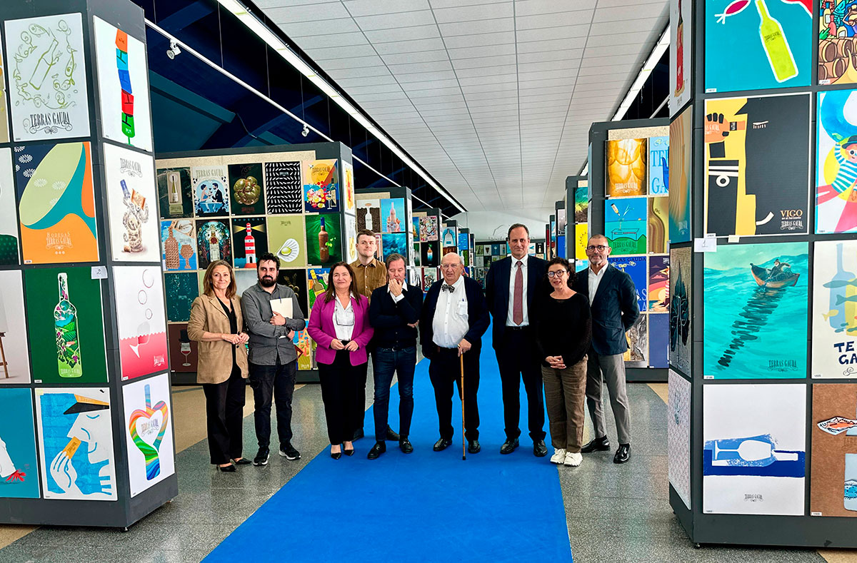 xurado da XVI Bienal Internacional de Cartelismo