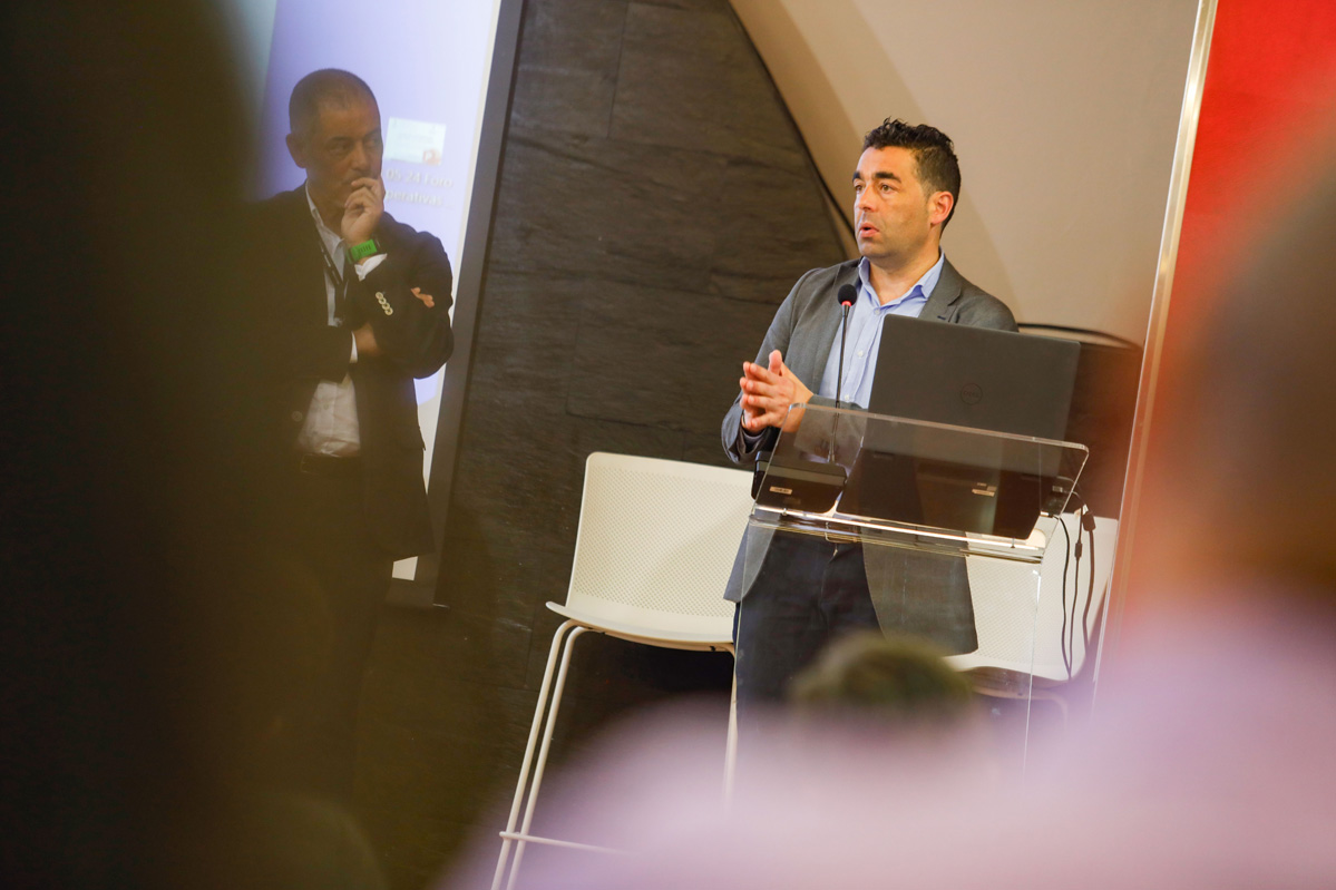 Luis López eloxia o sector vitivinícola das Rías Baixas