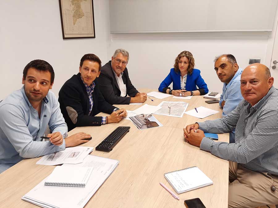 Isabel Couselo reunida co alcalde de Poio